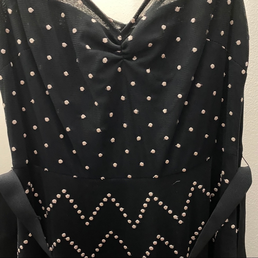 Dress - Picture 3 of 4